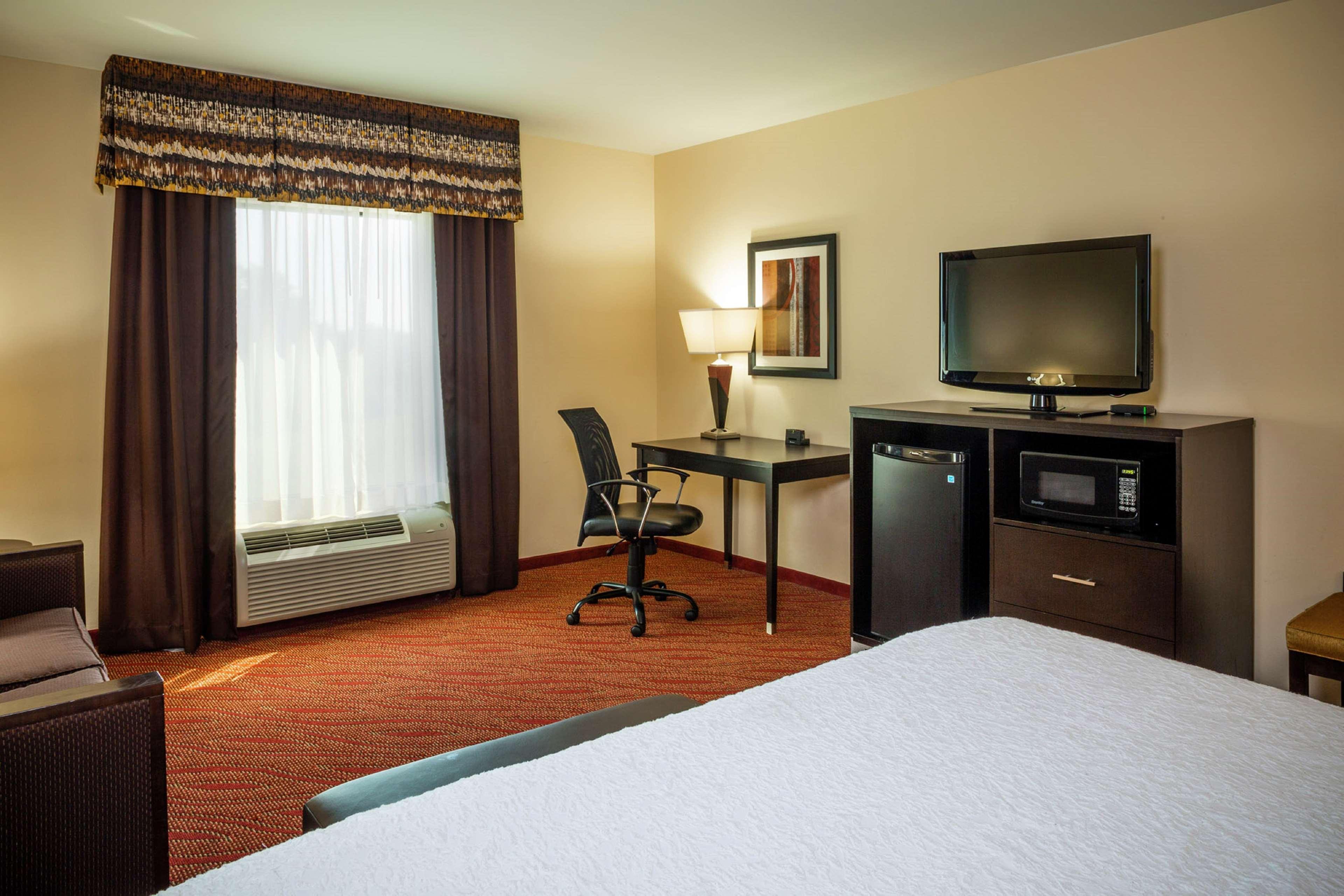 Hampton Inn Limerick Екстер'єр фото