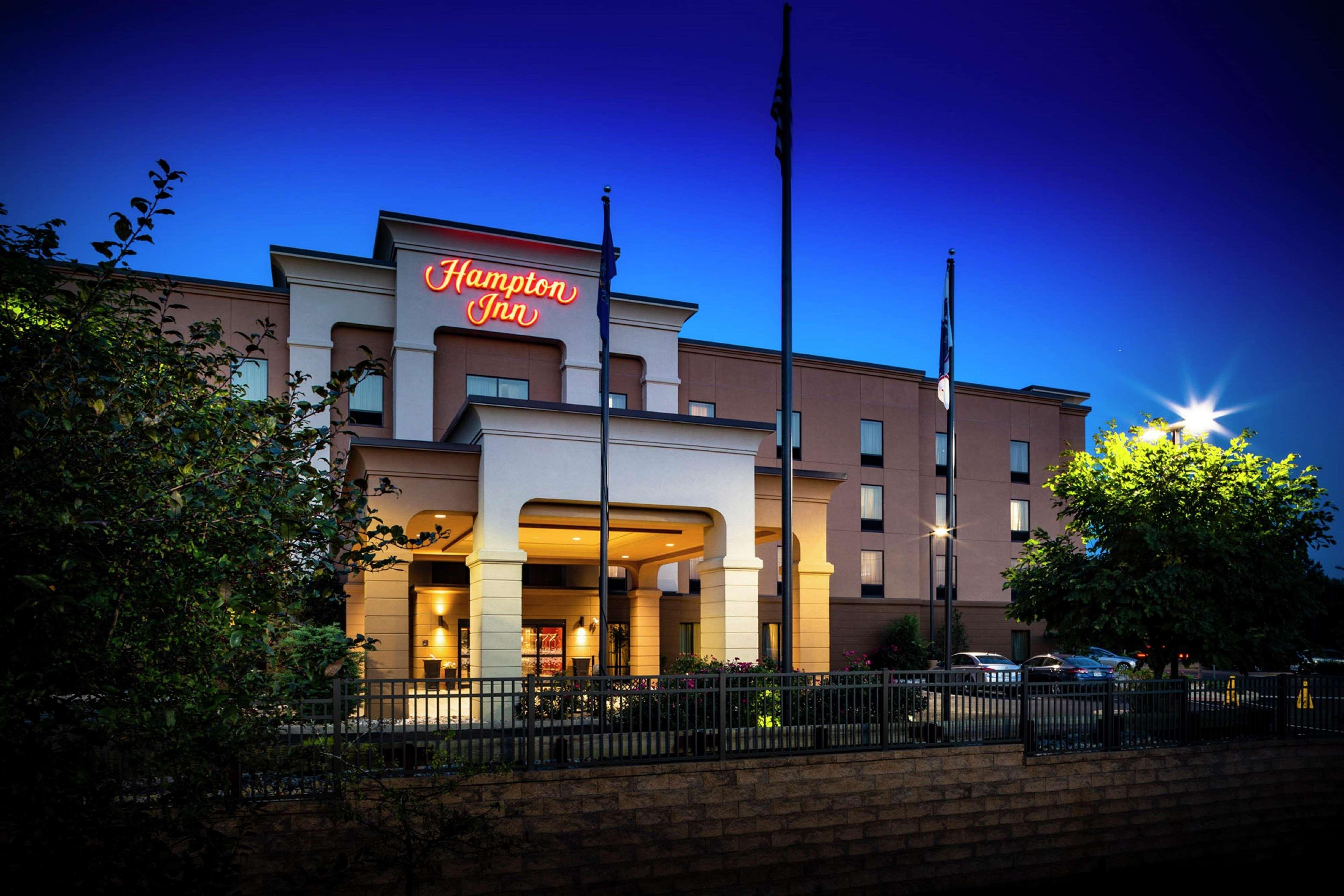 Hampton Inn Limerick Екстер'єр фото