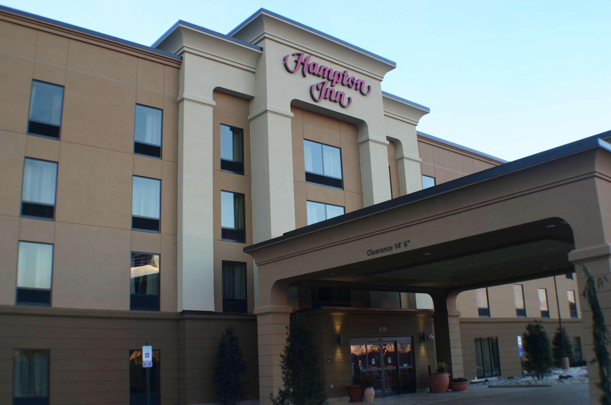 Hampton Inn Limerick Екстер'єр фото