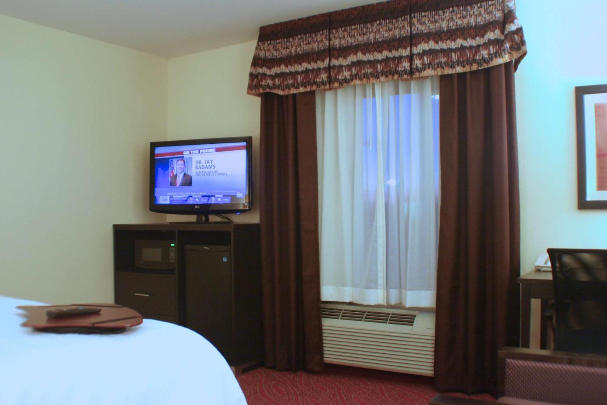 Hampton Inn Limerick Екстер'єр фото